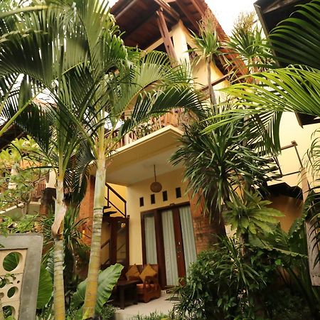 Mina Pelasa Hotel Legian Buitenkant foto